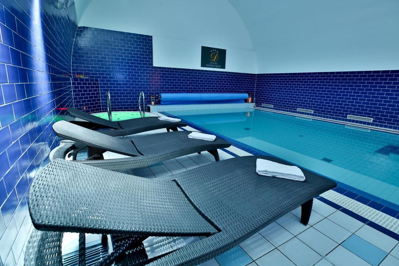 Lh Hotel Dvorak Tabor Congress & Wellness Dış mekan fotoğraf