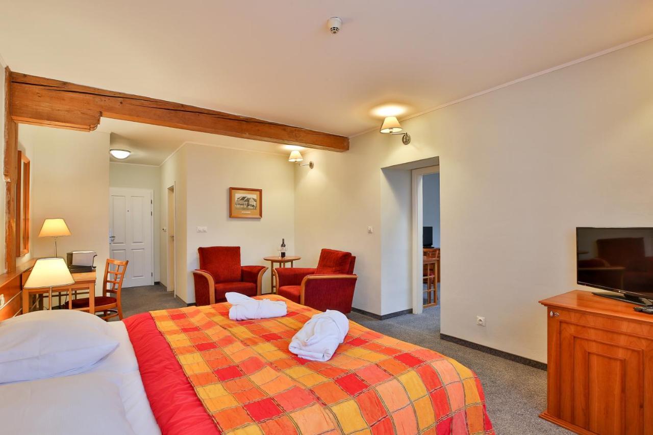 Lh Hotel Dvorak Tabor Congress & Wellness Dış mekan fotoğraf