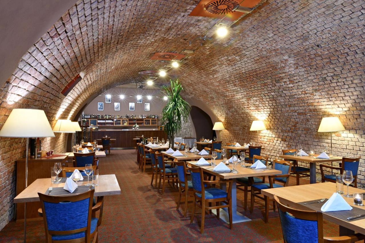 Lh Hotel Dvorak Tabor Congress & Wellness Dış mekan fotoğraf