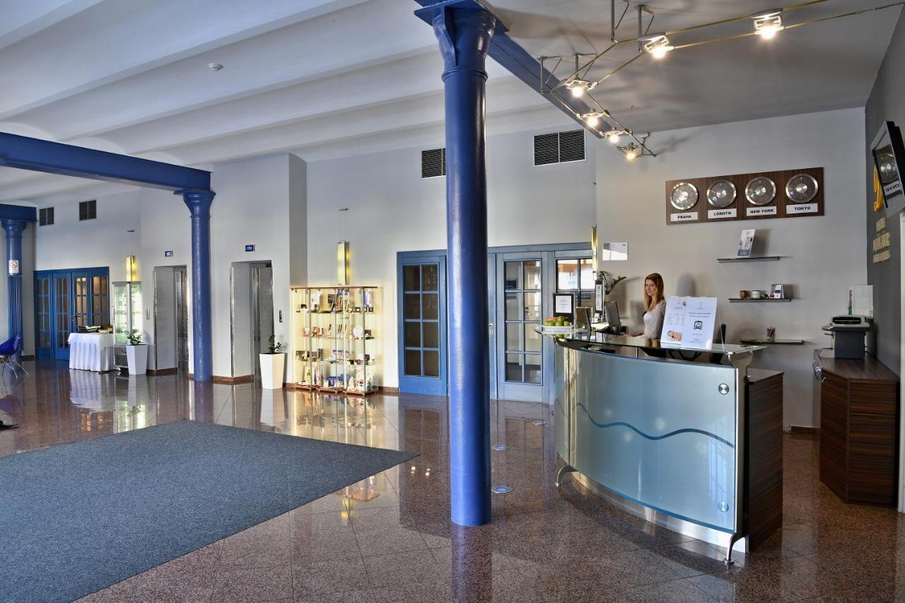 Lh Hotel Dvorak Tabor Congress & Wellness Dış mekan fotoğraf